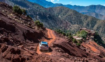 4x4 haut atlas sur les terres nomades de l'atlas