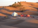 Petit nomade de la vallee du draa un trek desert famille dans la vallee du draa au maroc